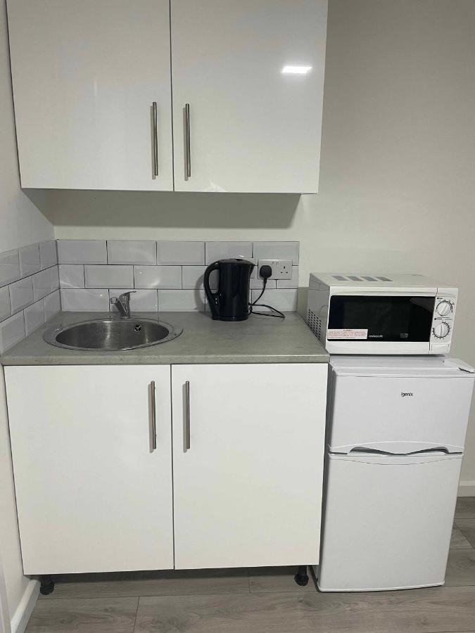 Studio Flat Private Bathroom Wc And Kitchenette ロンドン エクステリア 写真